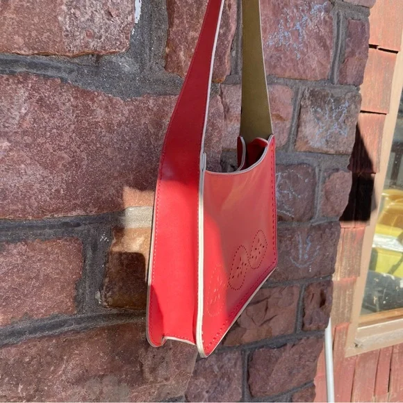 Vintage Leather Coral Red Handbag - Picture 3 of 6